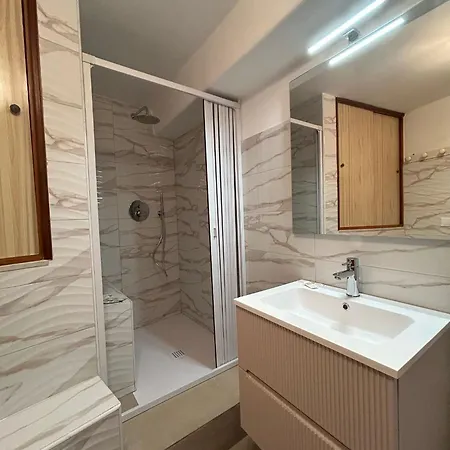 Stanza Zaffiro Azzurro